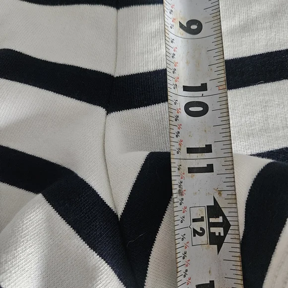 FRAME Navy & White Stripe Lounge Shorts Women’s Medium NWT Drawstring - Picture 7 of 9